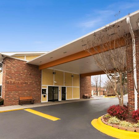 Super 8 By Wyndham Charlotte University Eksteriør billede